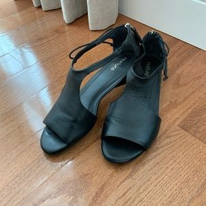 Nurture back zip sandal